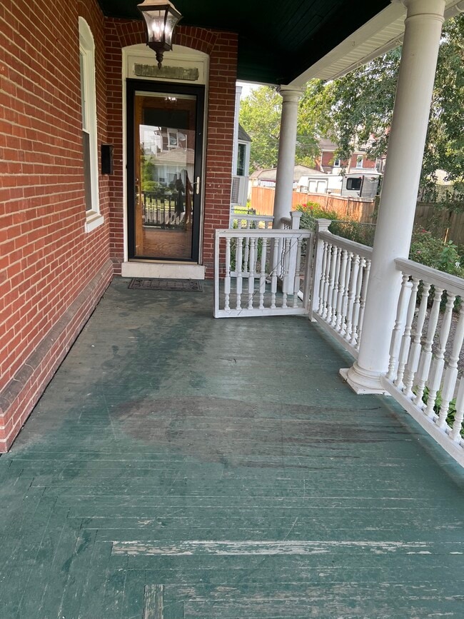 122 E 4th St in Lansdale, PA - Building Photo - Building Photo