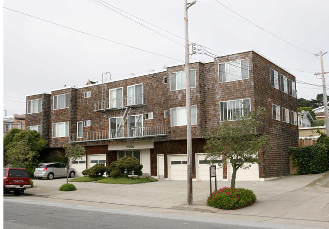 7550 Geary Blvd in San Francisco, CA - Building Photo - Building Photo