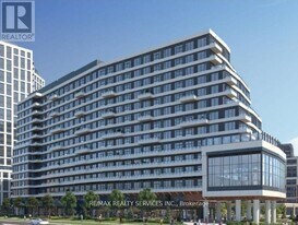 2485 Eglinton Ave W in Mississauga, ON - Building Photo