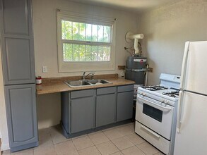 967 88th Ave in Oakland, CA - Building Photo - Building Photo