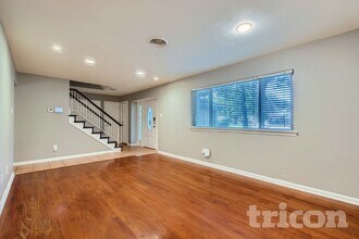 2606 Olympia Ct in Arlington, TX - Foto de edificio - Building Photo