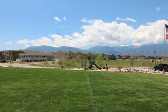 1466 Antrim Loop in Colorado Springs, CO - Building Photo - Building Photo
