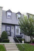 402 Terry Ct, Unit 1 in Frederick, MD - Building Photo