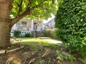 St. St Frances Cabrini Ave in Scranton, PA - Building Photo - Building Photo