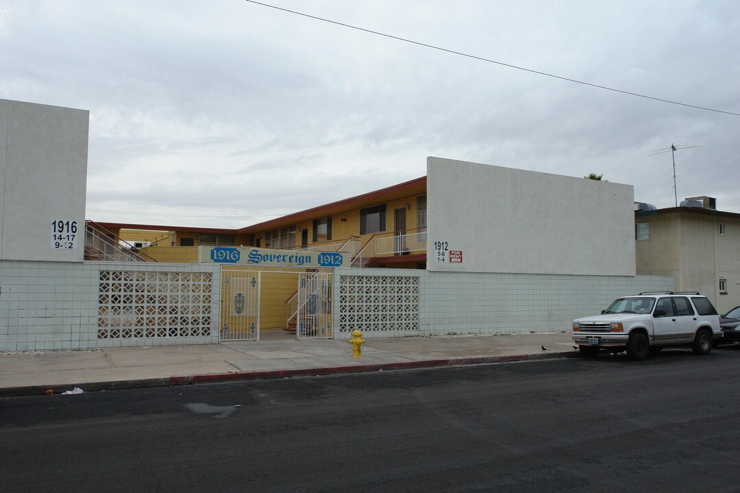 Sovereign Apartments in Las Vegas, NV - Building Photo