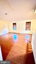 18927 Birdseye Dr in Germantown, MD - Building Photo - Building Photo