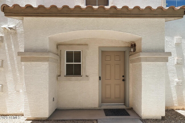 751 N Port Dr in Gilbert, AZ - Building Photo - Building Photo