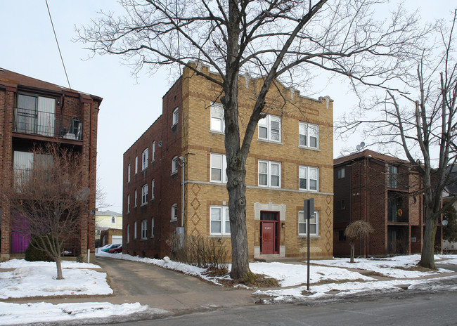 182-184 Preston St in Hartford, CT - Foto de edificio - Building Photo