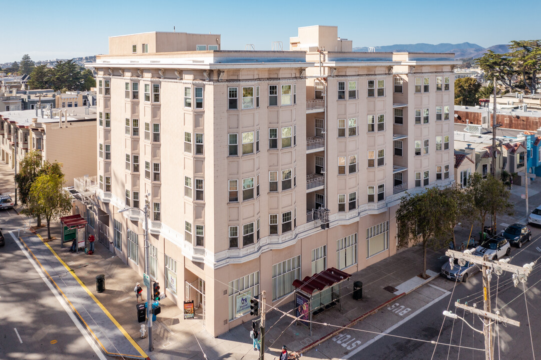 795 8th Ave in San Francisco, CA - Building Photo