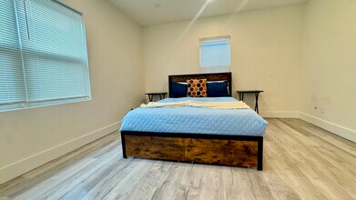 617 Riverview Blvd in Daytona Beach, FL - Foto de edificio - Building Photo