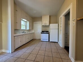 2307 Austin Ave in Brownwood, TX - Foto de edificio - Building Photo