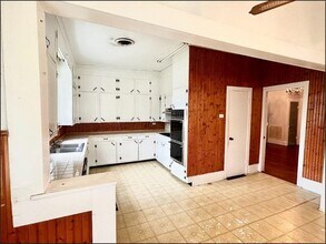 339 Co Rd 740 in Buna, TX - Foto de edificio - Building Photo