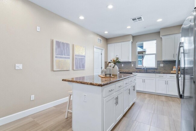 2951 Via Roma Pl in Santa Clara, CA - Building Photo - Building Photo