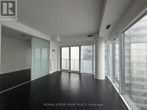 65 St Mary St in Toronto, ON - Building Photo - Building Photo