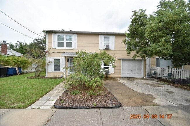 property at 1156 Sunset Point Rd