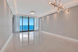 15701 Collins Ave, Unit 3804 in Sunny Isles Beach, FL - Building Photo - Building Photo