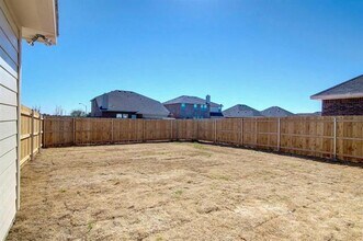 2022 Augusta St in Lancaster, TX - Building Photo - Building Photo