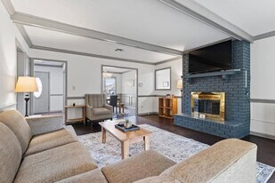 4318 White Acres Rd in Montgomery, AL - Building Photo