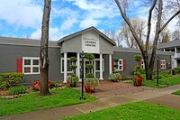 Building Photo - Savannah Court Apartments in Sacramento, California