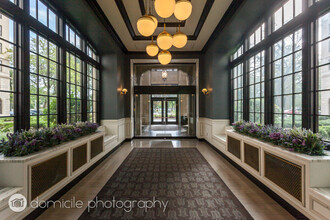 1642 E 56th St-Unit -0803 in Chicago, IL - Building Photo - Building Photo