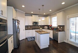 1851 Heirloom Ct in Marietta, GA - Building Photo - Building Photo