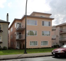 1236 W 11th Ave in Vancouver, BC - Building Photo