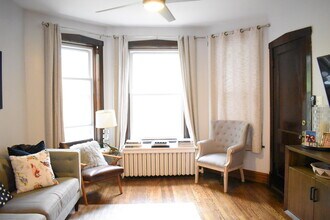 3425 N Monticello Ave, Unit 2 in Chicago, IL - Building Photo - Building Photo