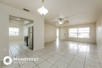 207 Pine Glen Ct in Englewood, FL - Building Photo - Building Photo