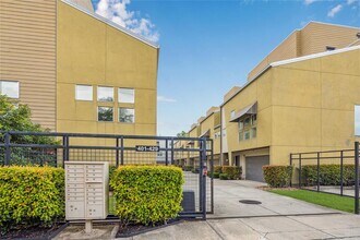 429 Meadow St in Houston, TX - Building Photo - Building Photo