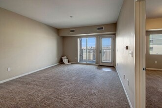 Dakota Commons Apartment Homes in Williston, ND - Building Photo - Building Photo