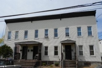 439-453 Hallett St in Bridgeport, CT - Building Photo - Building Photo