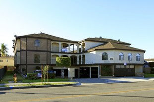 218 W Vermont Ave in Anaheim, CA - Building Photo