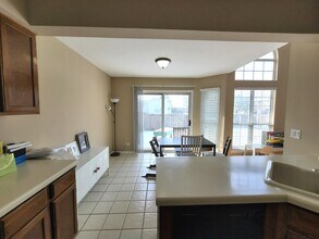 615 Newbury Ln in Schaumburg, IL - Building Photo - Building Photo