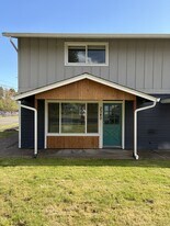 2340 G St in Washougal, WA - Building Photo
