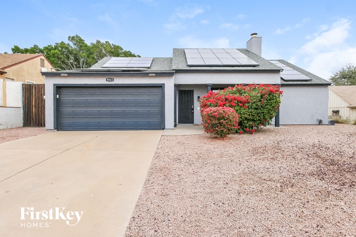 9811 S 47th Pl in Phoenix, AZ - Building Photo
