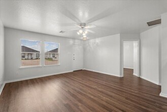 5115 Caicos Calle in Dickinson, TX - Building Photo - Building Photo