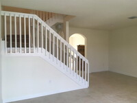 9271 W 33rd Ln in Hialeah, FL - Building Photo - Building Photo