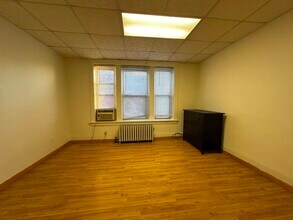 5114 S Woodlawn Ave in Chicago, IL - Building Photo - Building Photo