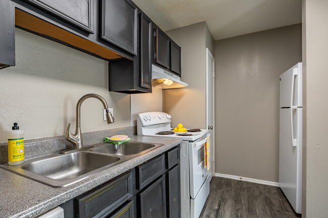 Timber Pointe in Macon, GA - Foto de edificio - Interior Photo