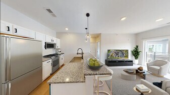 REO Gateway in Lansing, MI - Building Photo