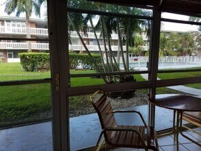 141 NE 10th Ave in Hallandale Beach, FL - Building Photo - Building Photo