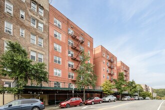 100 Park Terrace West in New York, NY - Building Photo - Building Photo