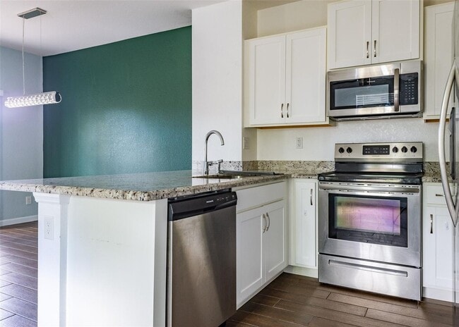 1134 NW 40th Ter in Lauderhill, FL - Building Photo - Building Photo