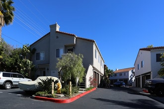 Saxony Village in Encinitas, CA - Building Photo - Building Photo