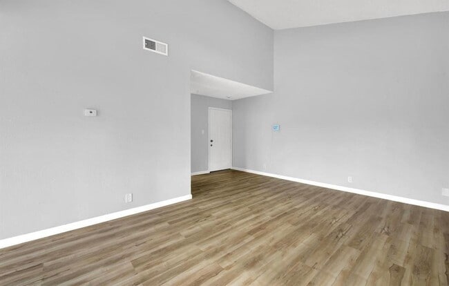 355 Parkview Terrace in Vallejo, CA - Building Photo - Building Photo