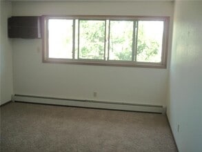 1440 9th St in Granite Falls, MN - Building Photo - Building Photo