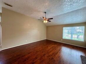 12702 Meadway Ct in Houston, TX - Building Photo - Building Photo