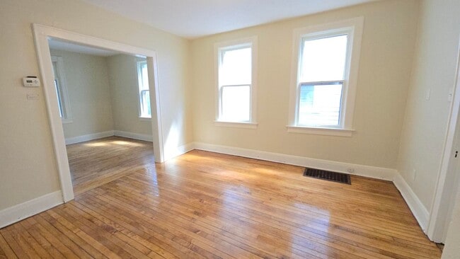 property at 2443 N Bartlett Ave
