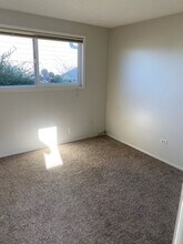 280 S Wall St in Coos Bay, OR - Building Photo - Building Photo