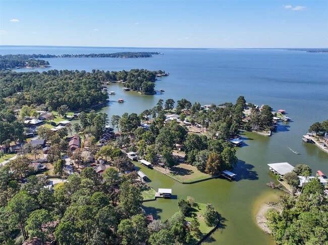 124 Timbo Trail in Livingston, TX - Foto de edificio - Building Photo